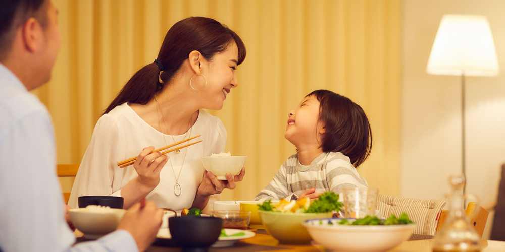 4. Giữ lửa yêu thương từ mâm cơm nhỏ